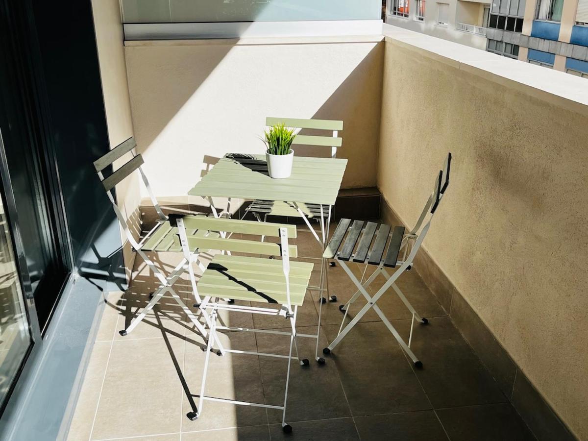 B&N Place Apartamento Nuevo! Parking Gratuito Vigo Eksteriør bilde